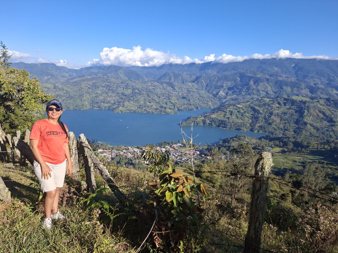 Turismo naturaleza Guavio Colombia montañas agua