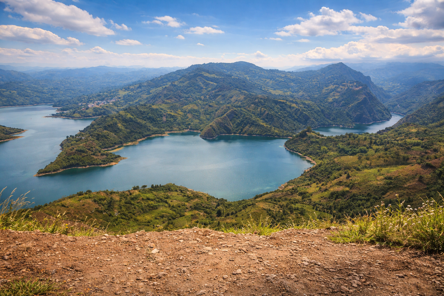 Embalse del Guavio paisaje natural Colombia turismo